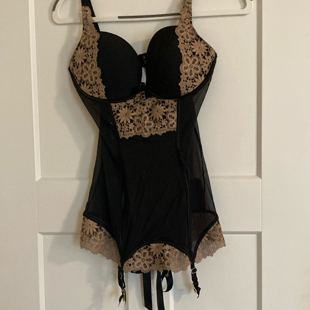 Victoria Secret corset. Great shape.